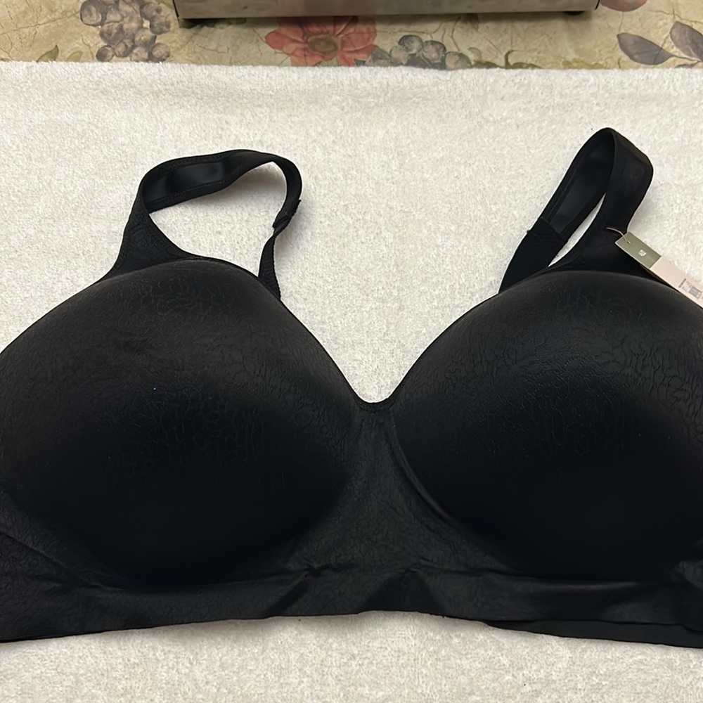 Seamless Wirefree Comfort Bra 46DD Black